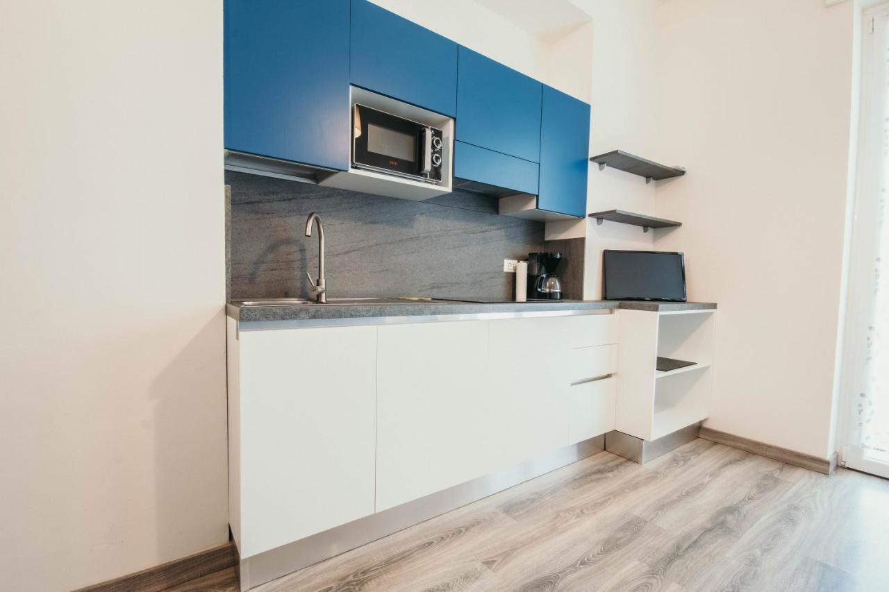 Al 13 Blu - Lakeside Leisure & Business Стреза Экстерьер фото